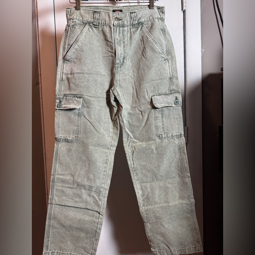 🚨Dickies Green Cargo Jeans🚨